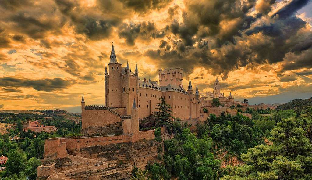 segovia-experience-the-yellow-tours