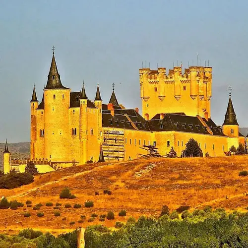 The Yellow Tours - Destino: Segovia